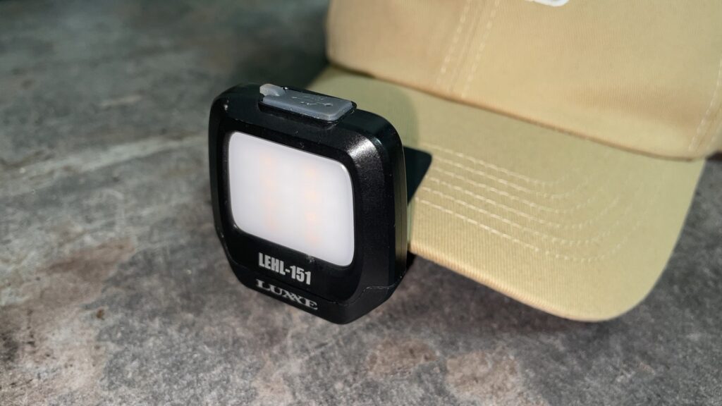 キャップライトLEHL151の角度90°の写真