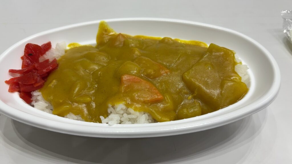 バスセンターのカレー